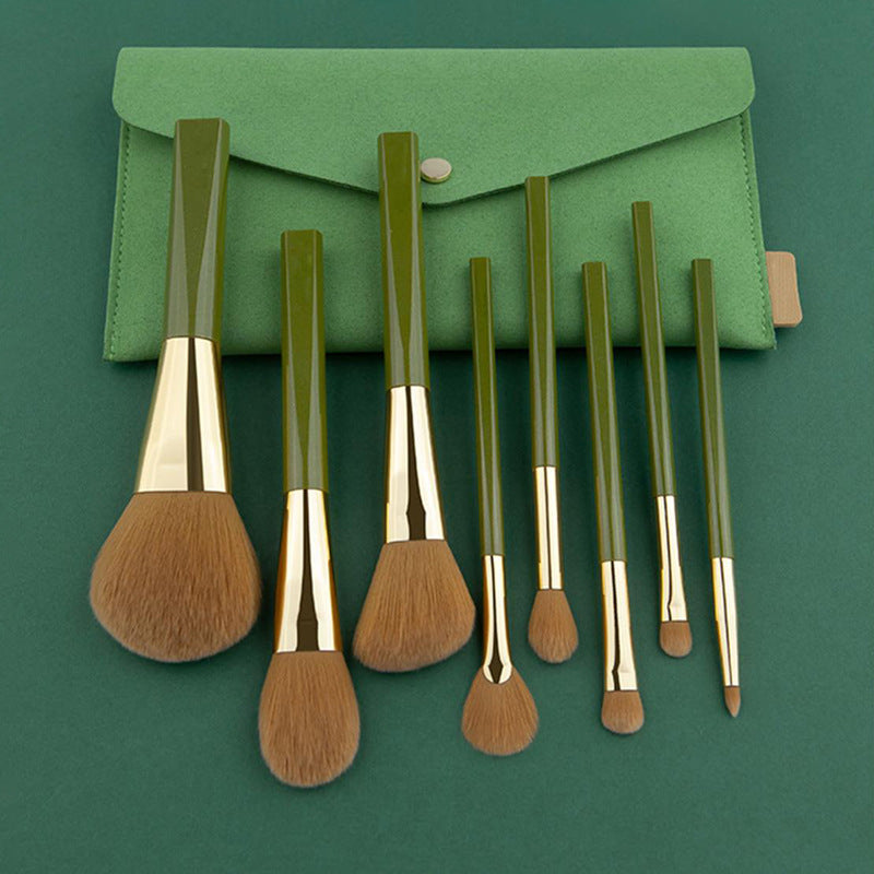 EmeraldGlow 8-Piece Soft Makeup Brush