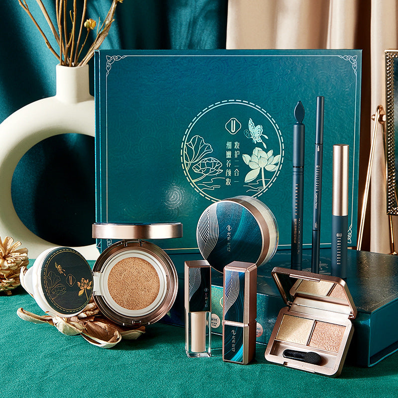 Eight-Piece Floral  Jade Makeup Set