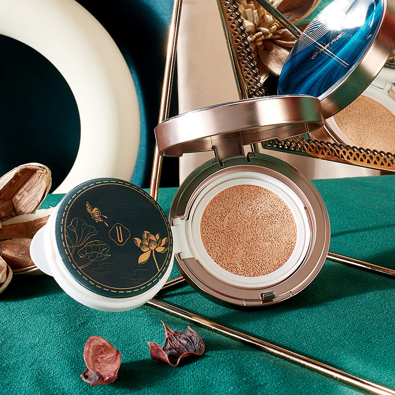 Eight-Piece Floral  Jade Makeup Set