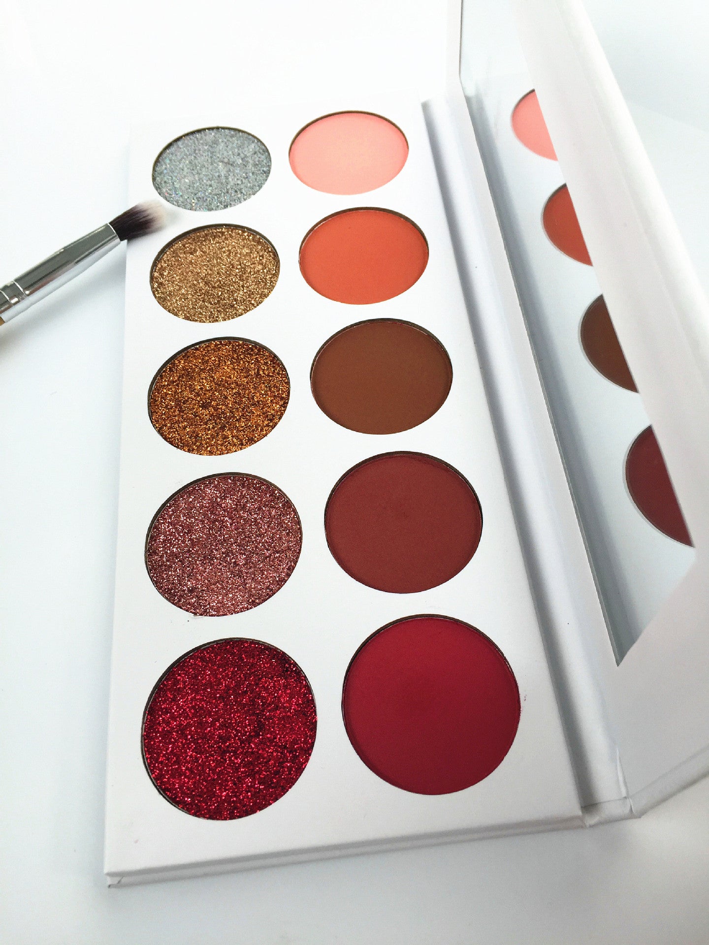 10 Super Color Eyeshadow Palette