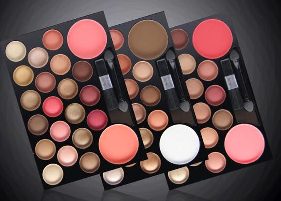 ChromaFusion 22 Colors Eyeshadow & Glitter Palette