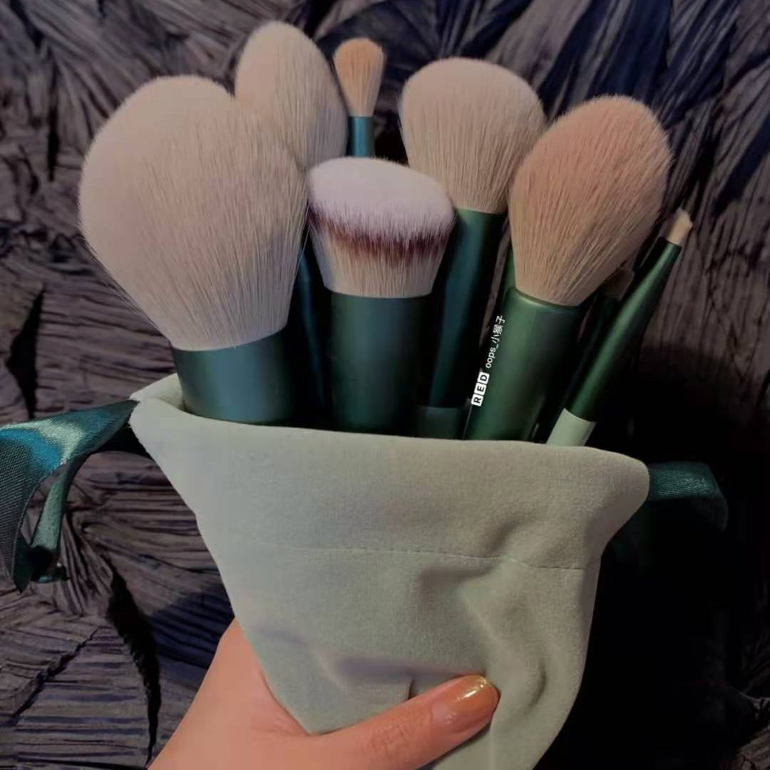 13-Piece Professional Makeup Brushes
